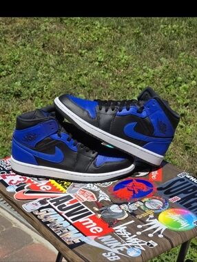 Nike Air Jordan 1 Mid -  Royal Blue